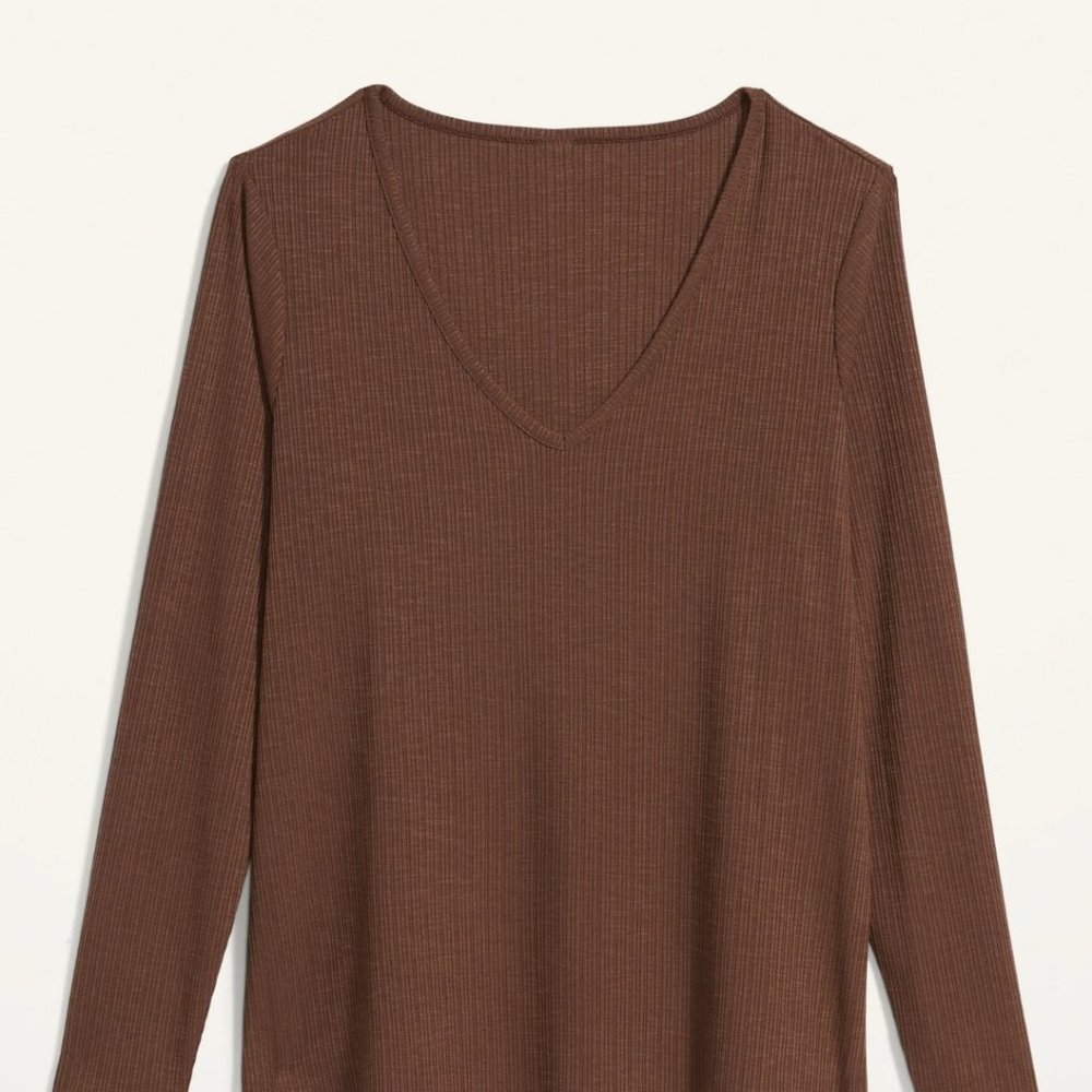 Cocoa Brown V Neck Shirt - Picture 2 of 8